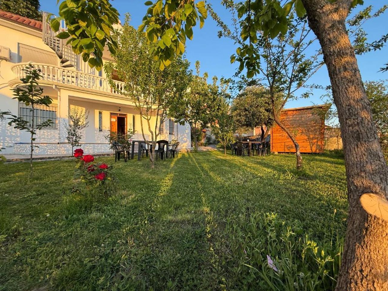 Meti Guest House