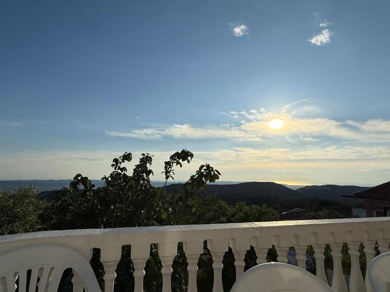 Meti Guest House