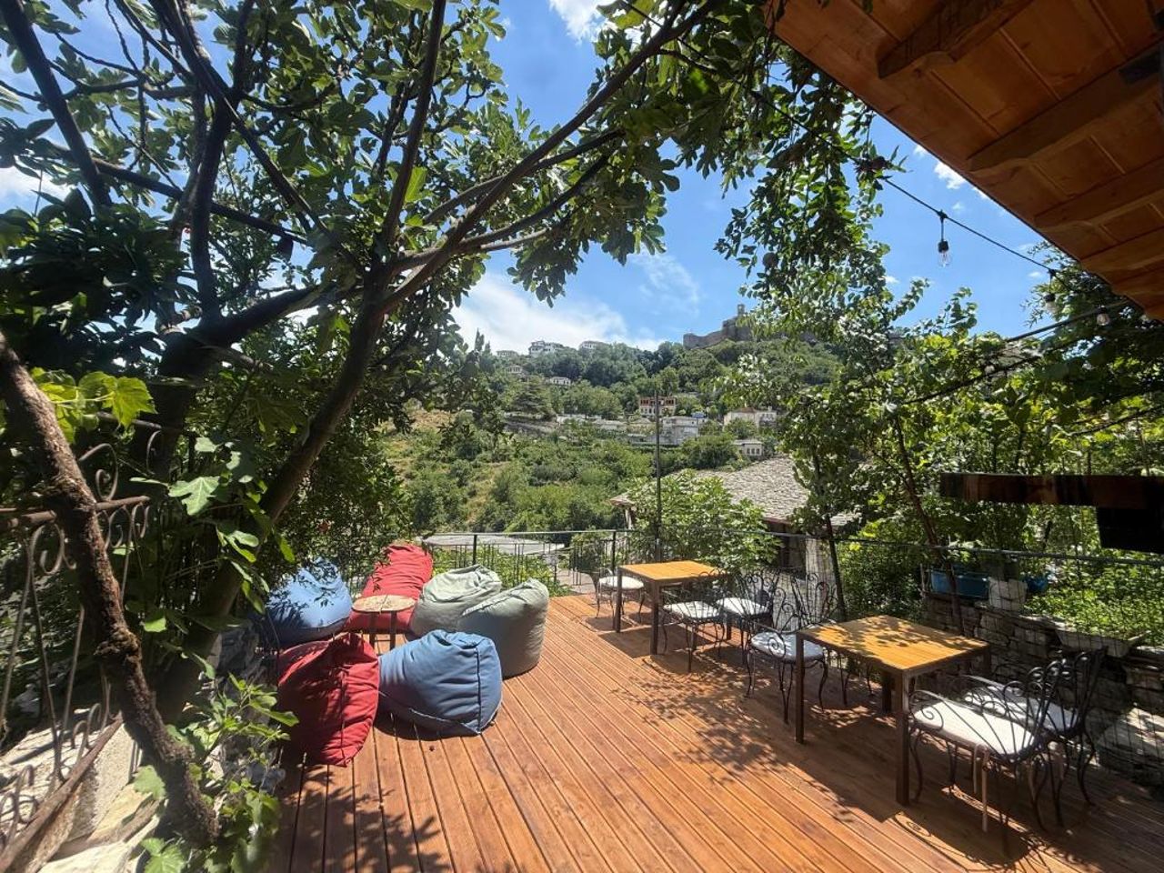 Trigona Guest House & Hostel