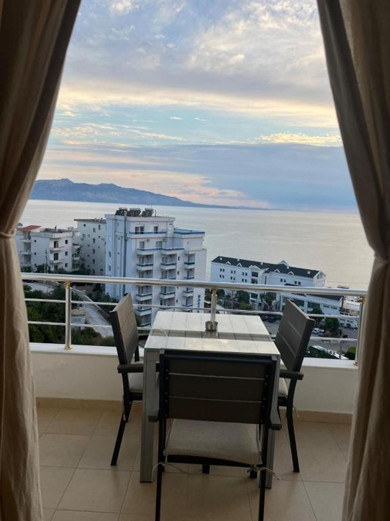 Bluemoon Suites Sarande