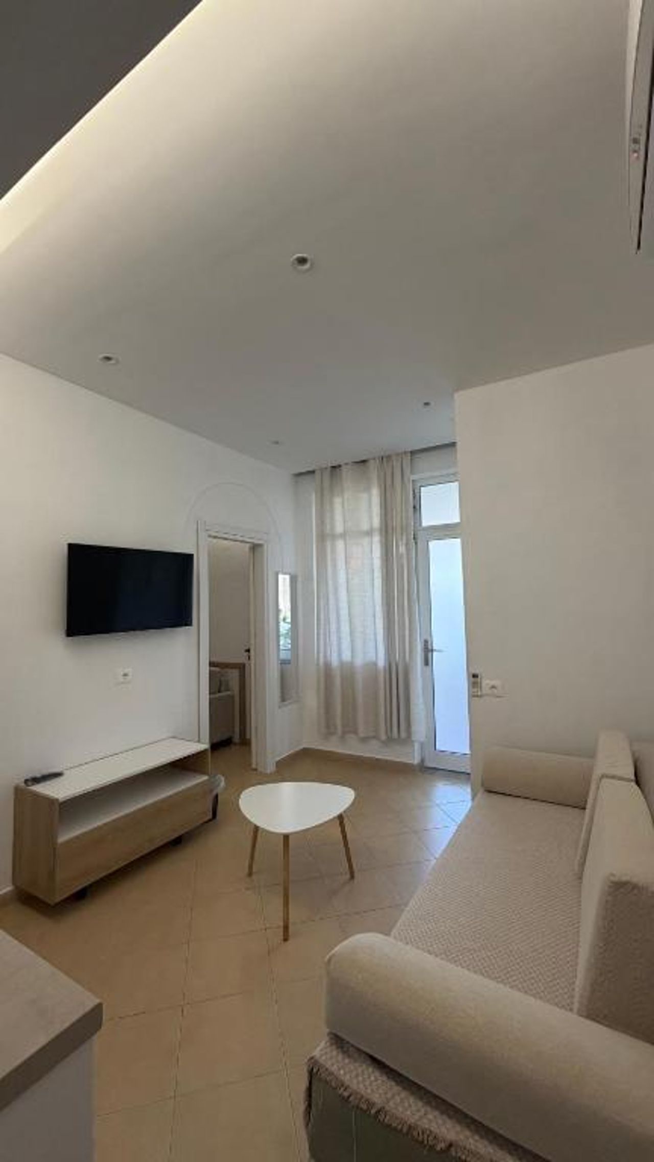 Vila Gjoni