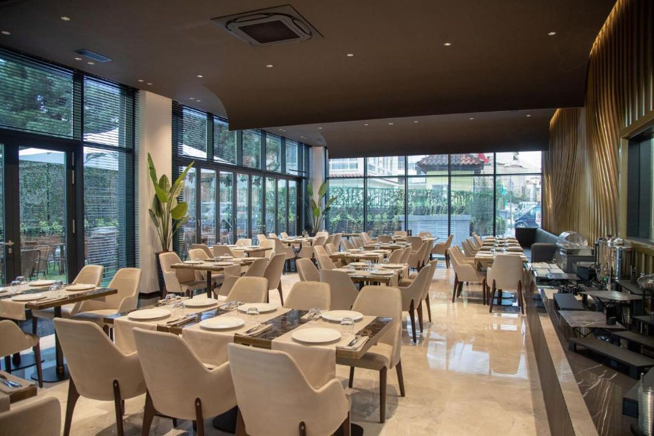 Hotel Elisa Tirana, Affiliated by Meliá