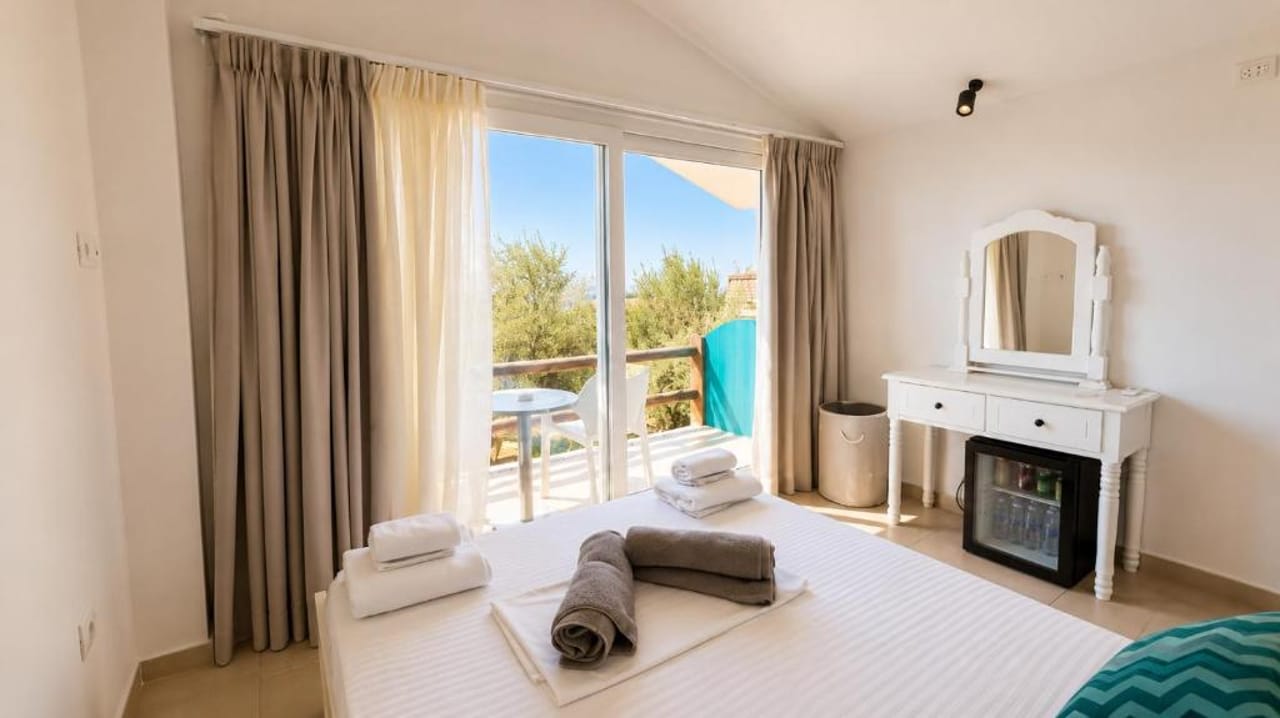 Drymades Bungalows Adults Only