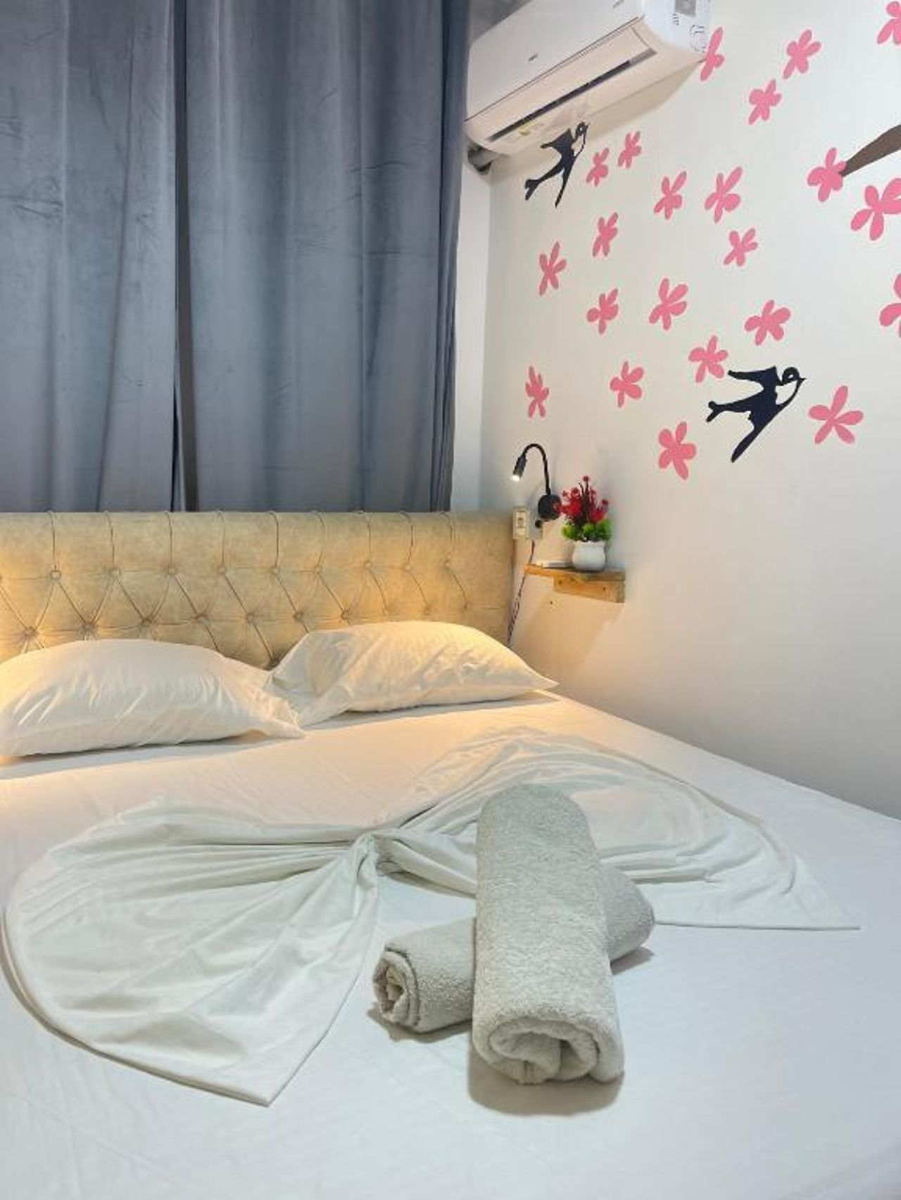Vlora Backpackers Hostel & Bar LUNGOMARE