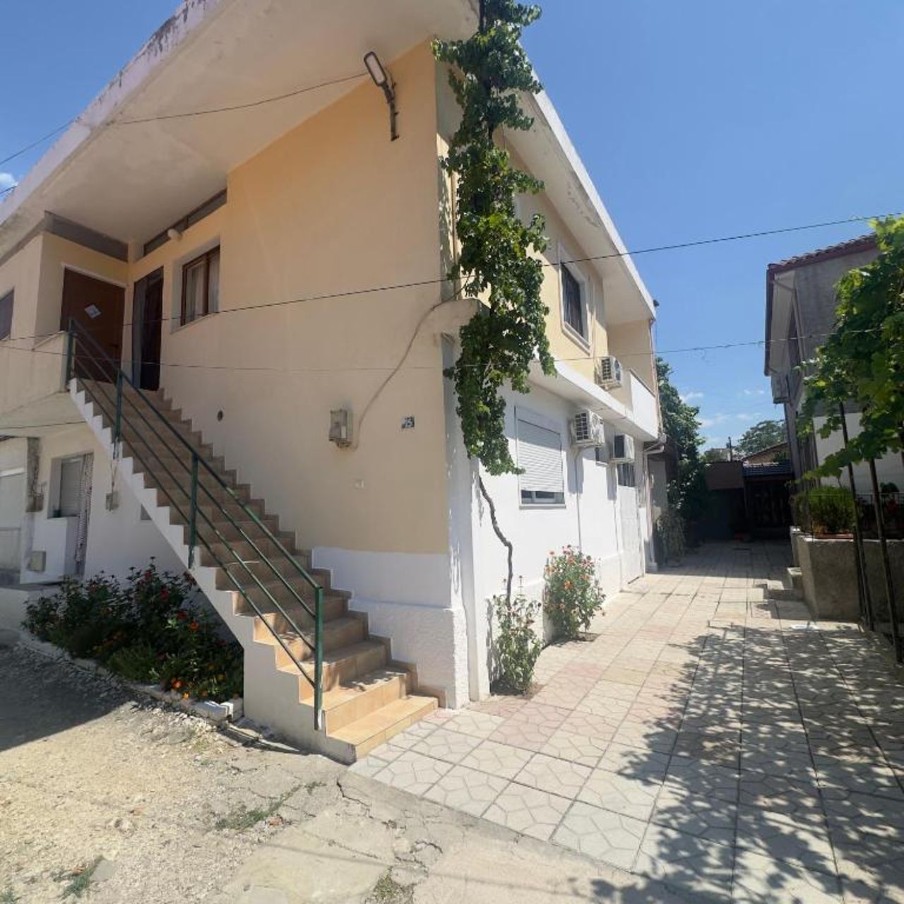 Guest House Ergest