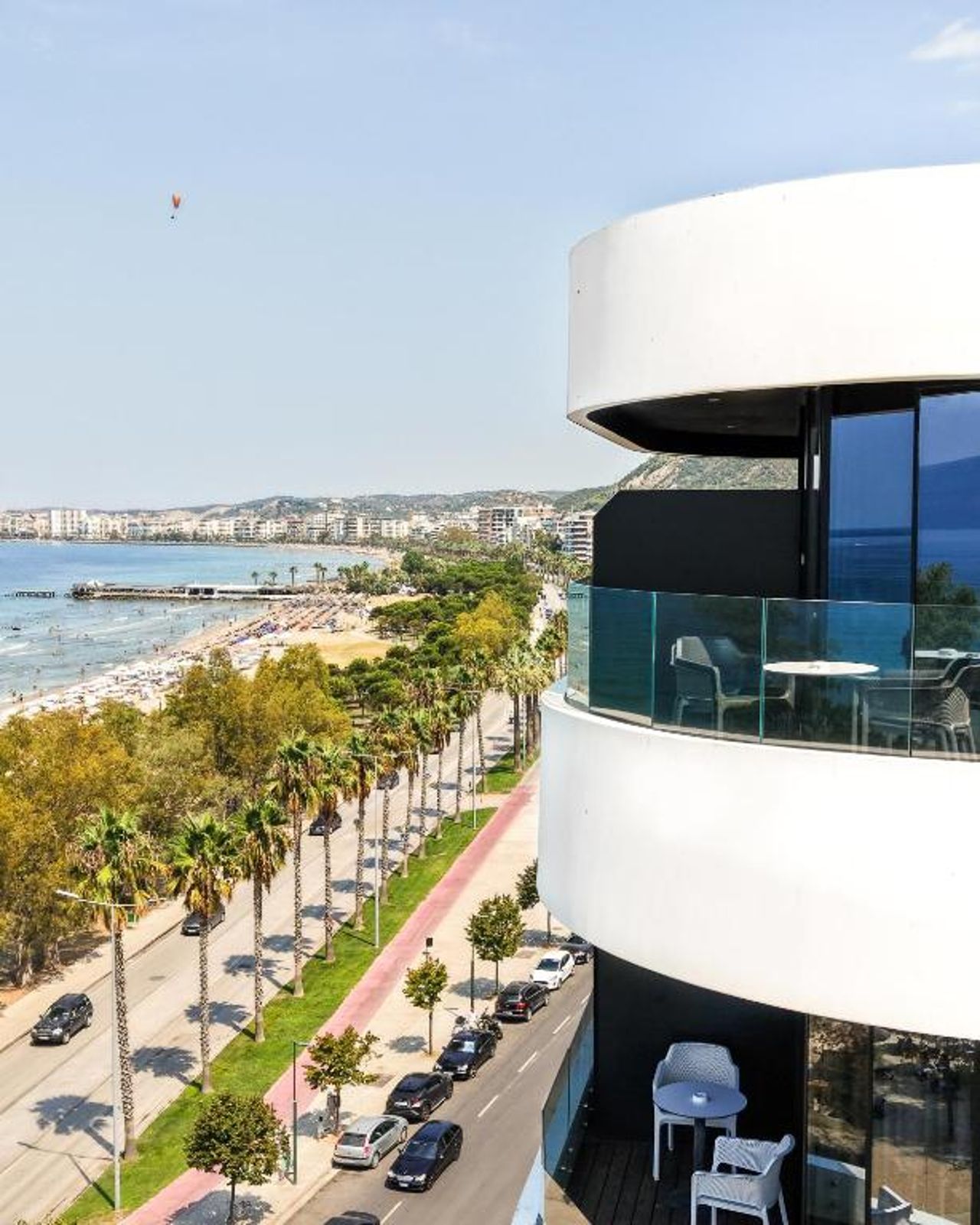 Yacht Hotel
