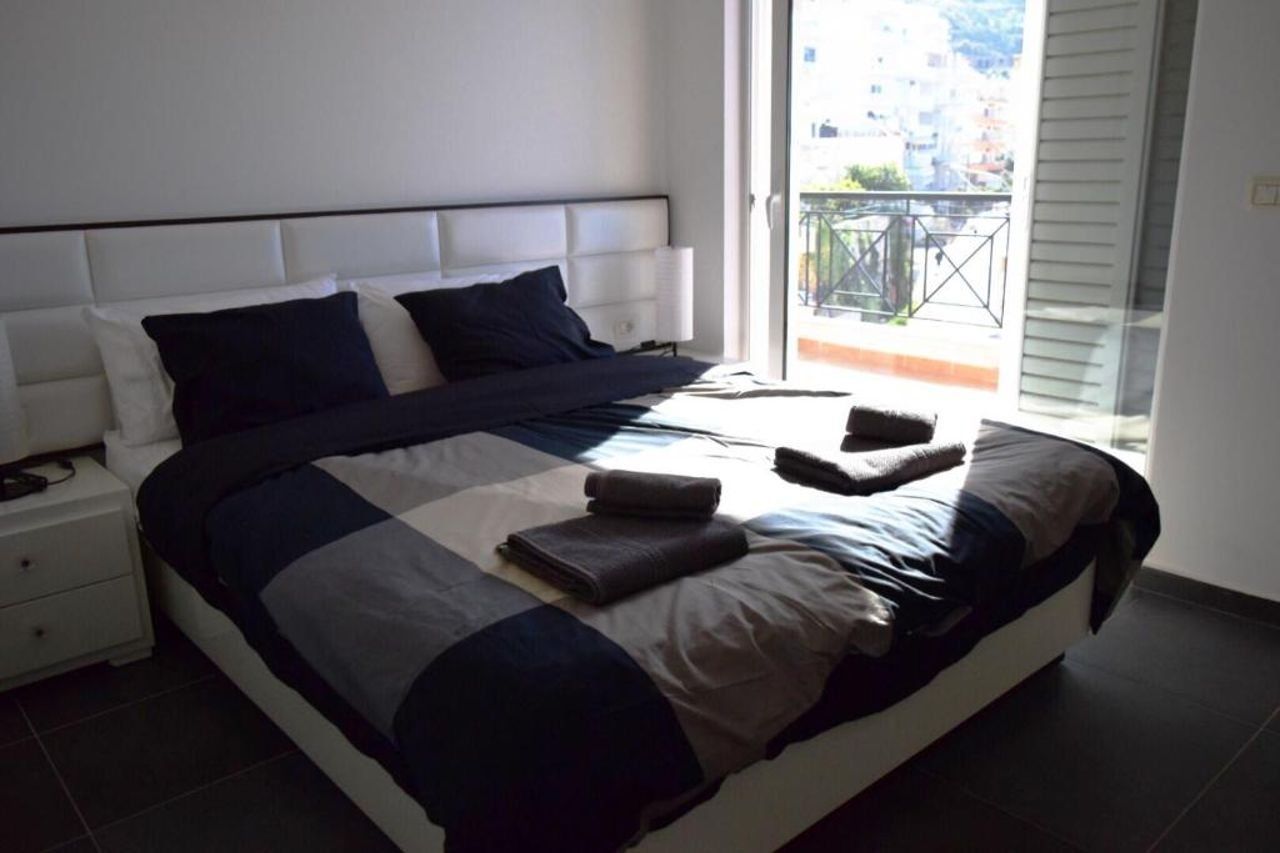Sunset in Apartment