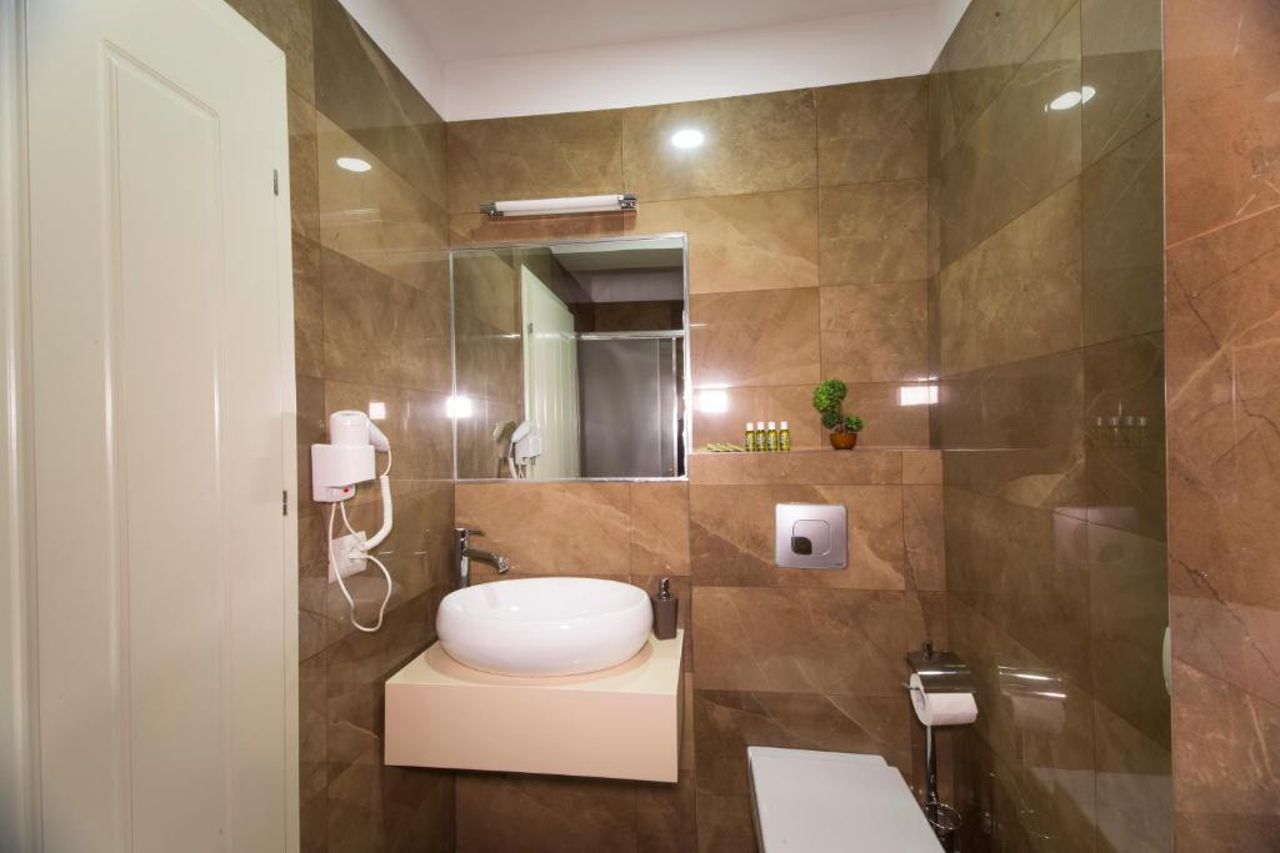 Vila Tako - Hotel