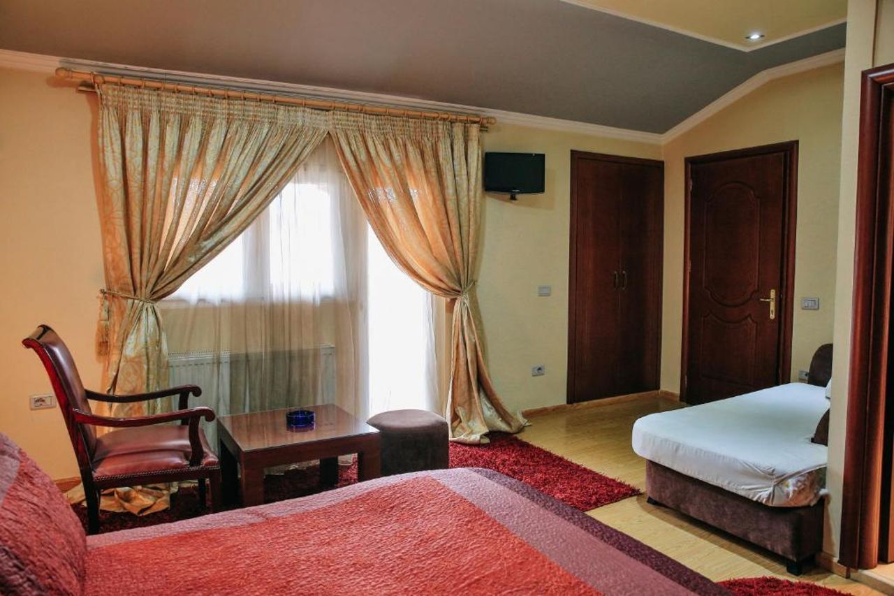 Gold Hotel