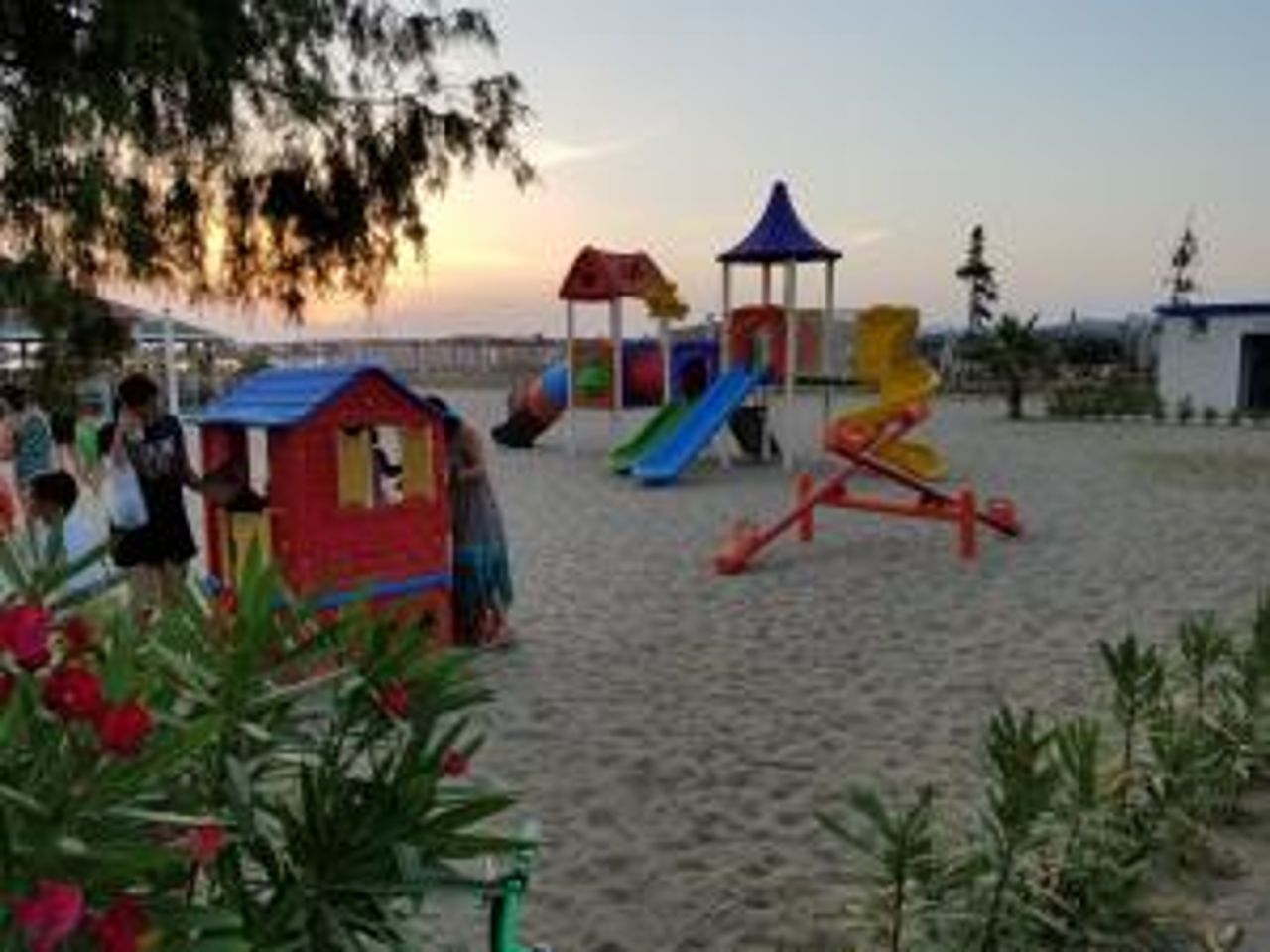 Beach Veranda Home, Gjiri i Lalzit