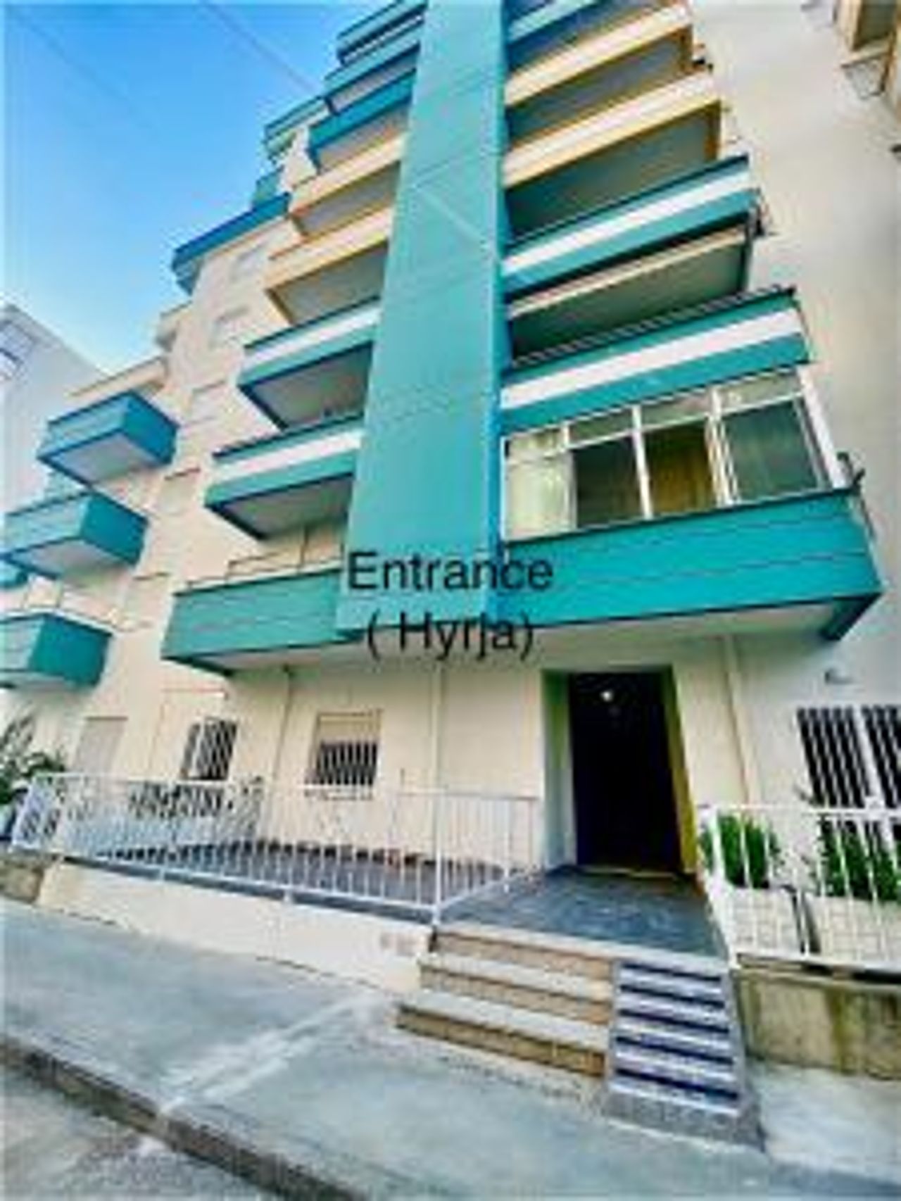 Marina Premium Hotel- Residences