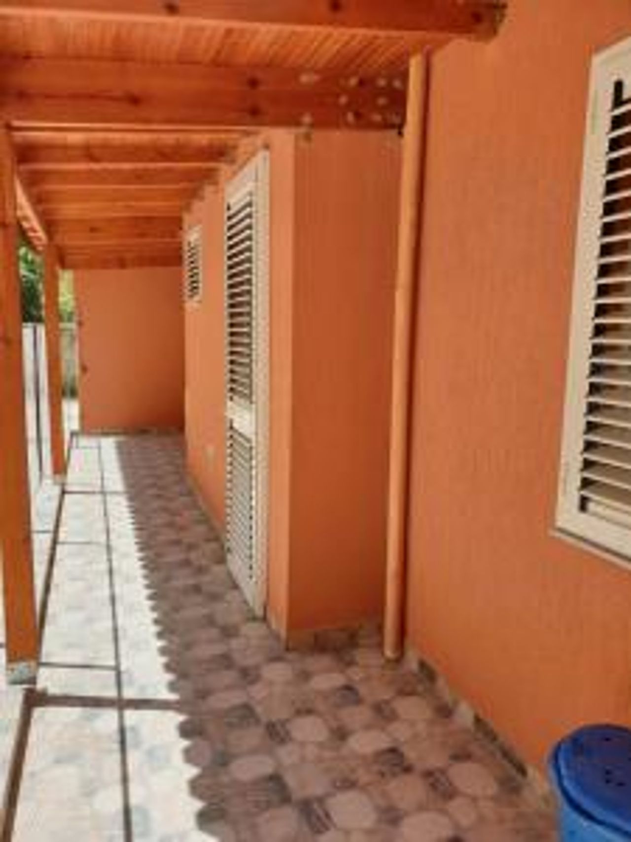 Vacation Apartment near the lake Apartament afer liqenit