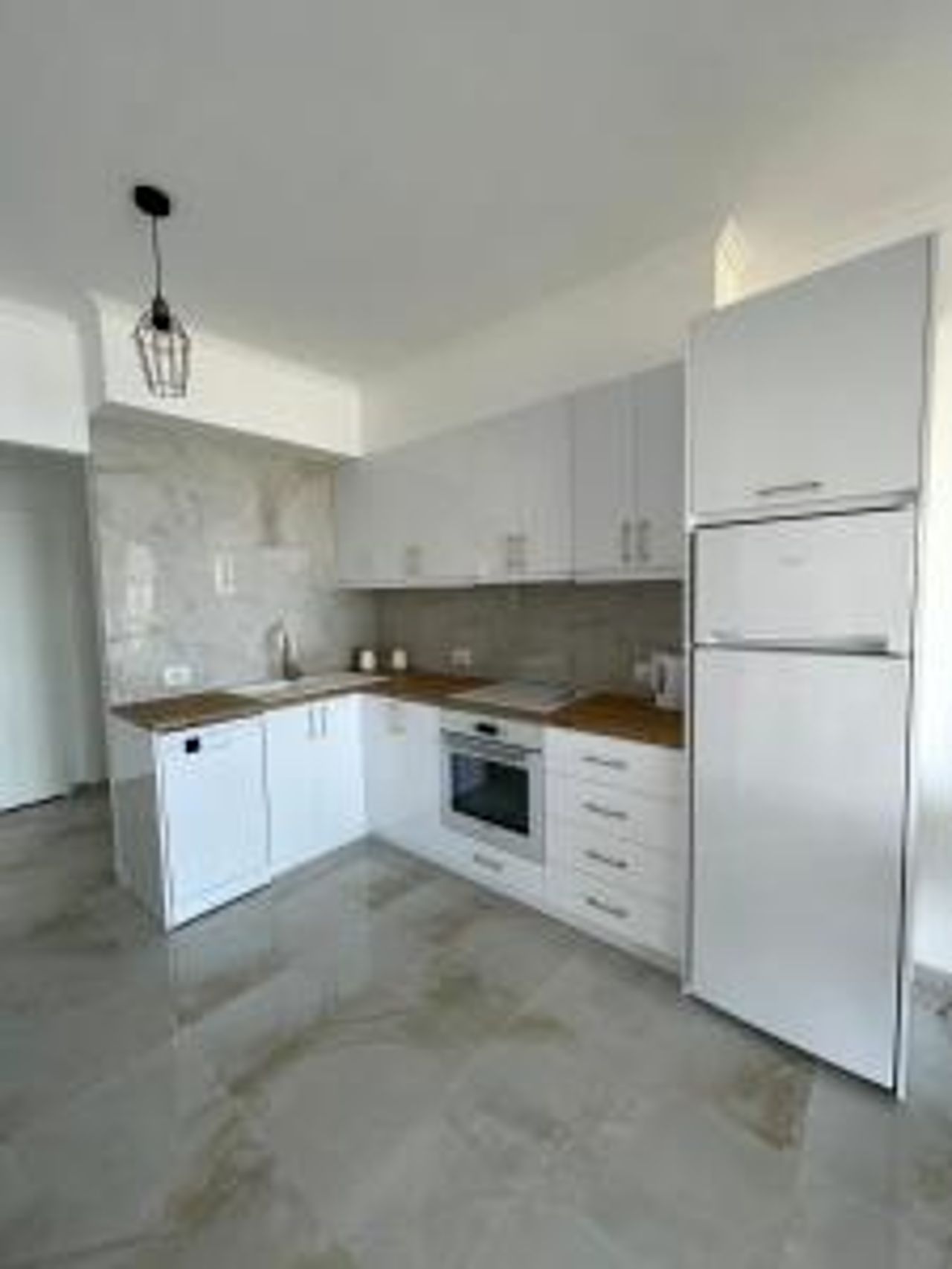 Golden Seaview Apartment