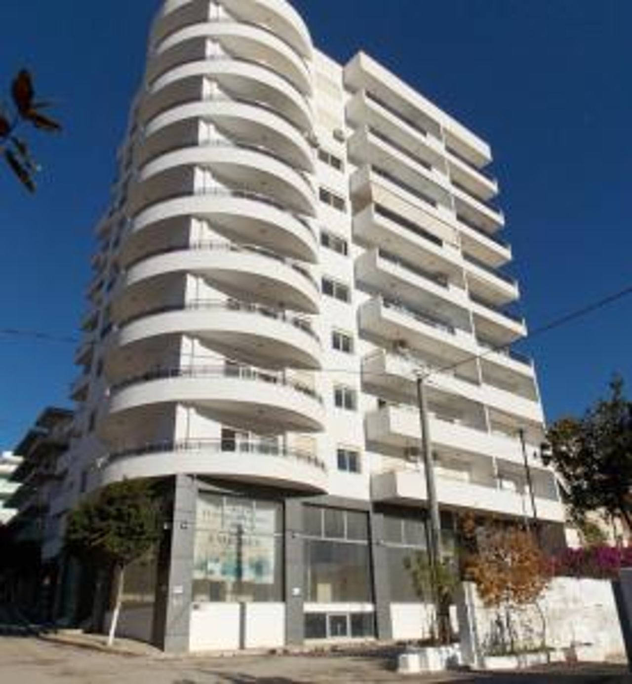 Ami Apartment
