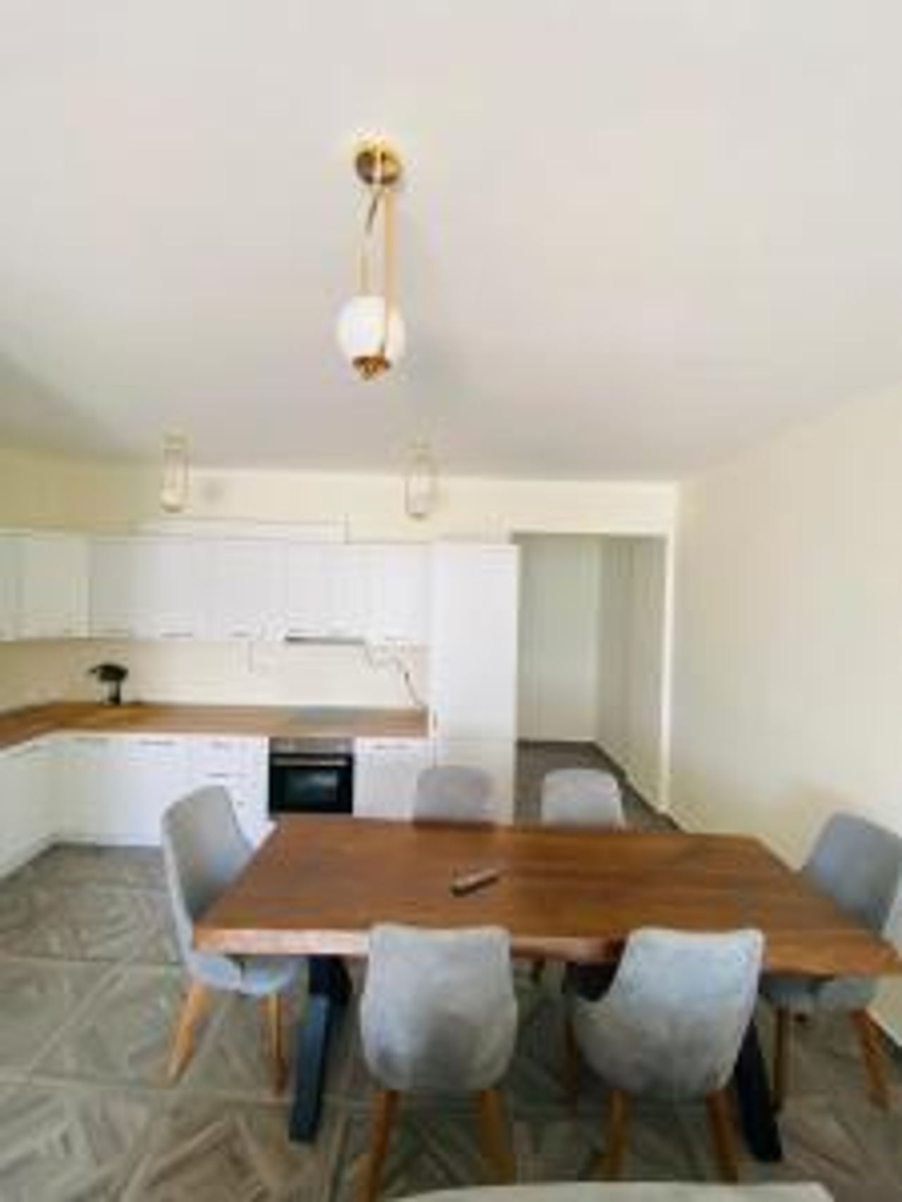 luxury Penthouse shkembi kavajes