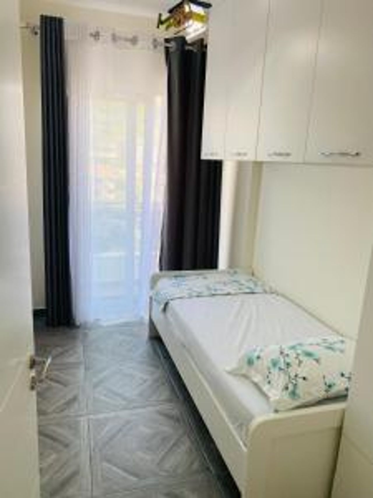 luxury Penthouse shkembi kavajes