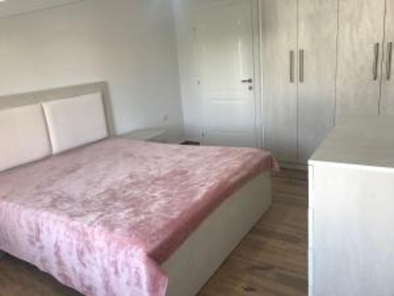 Green house, 1 bedroom & 1 kitchen apartment, located in Elbasan city center