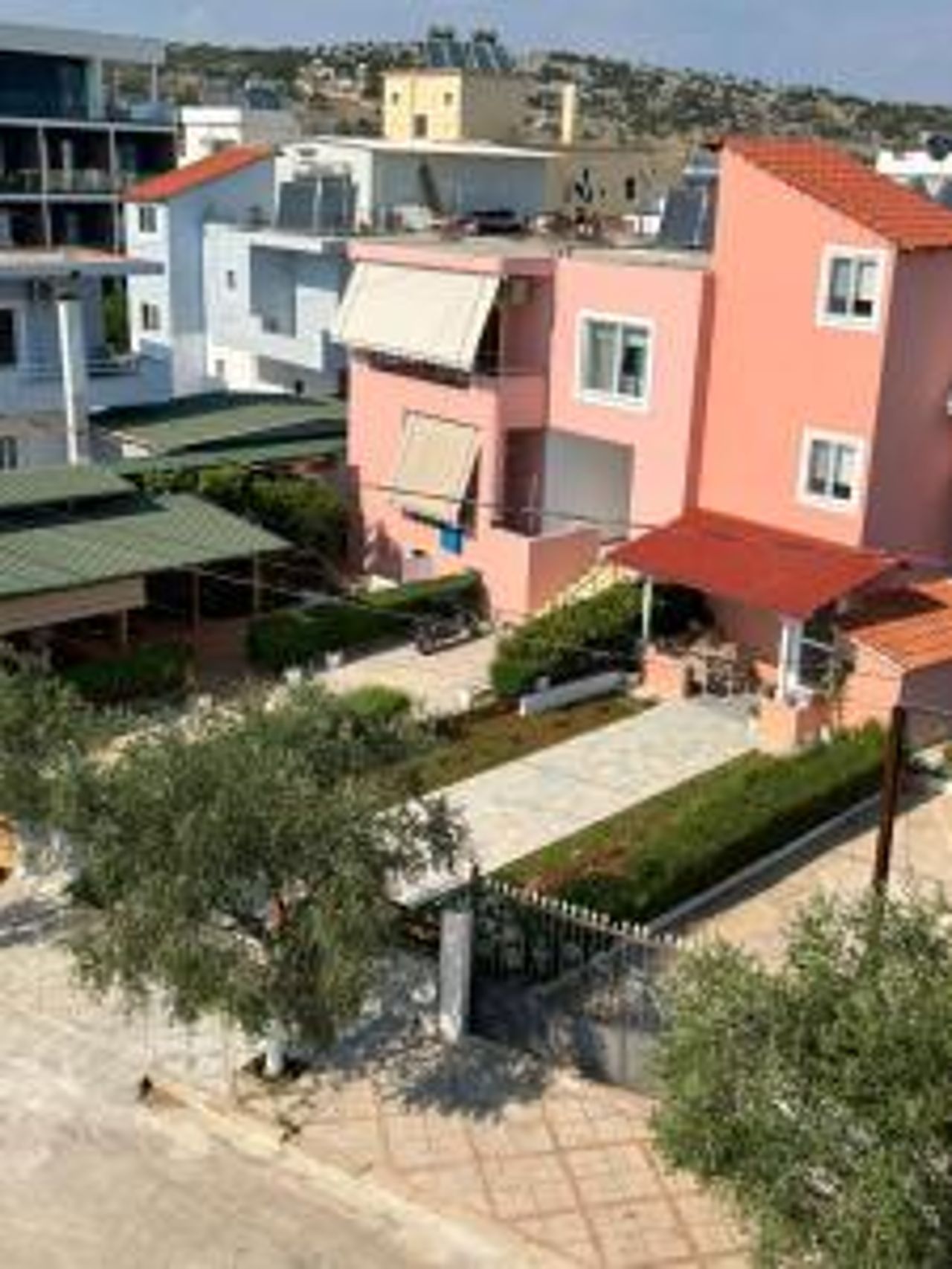Vila Elmazi Fa & Fe