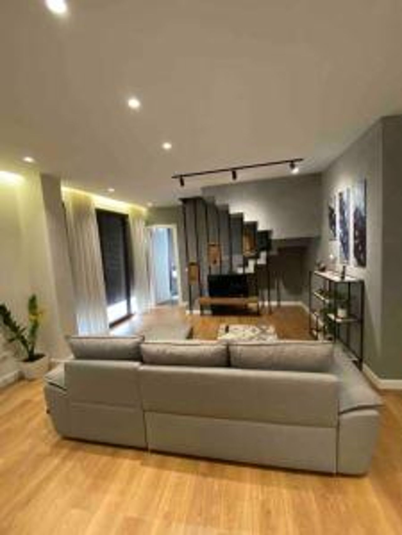 Mateo Duplex