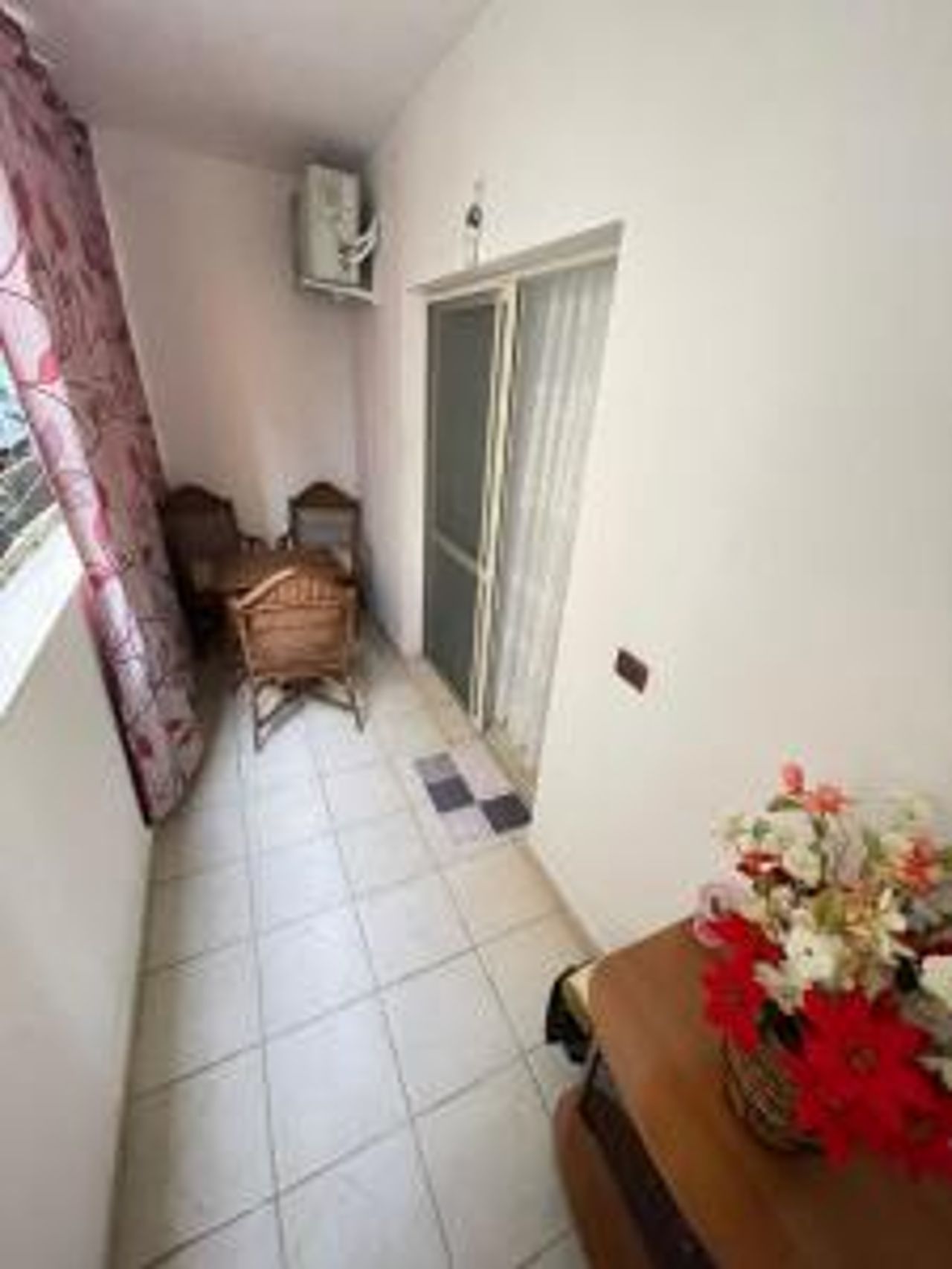 Deni's Apartment