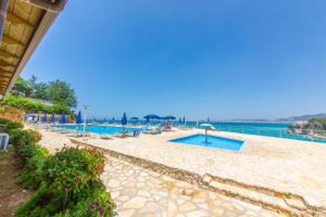 Luxury Villa 2