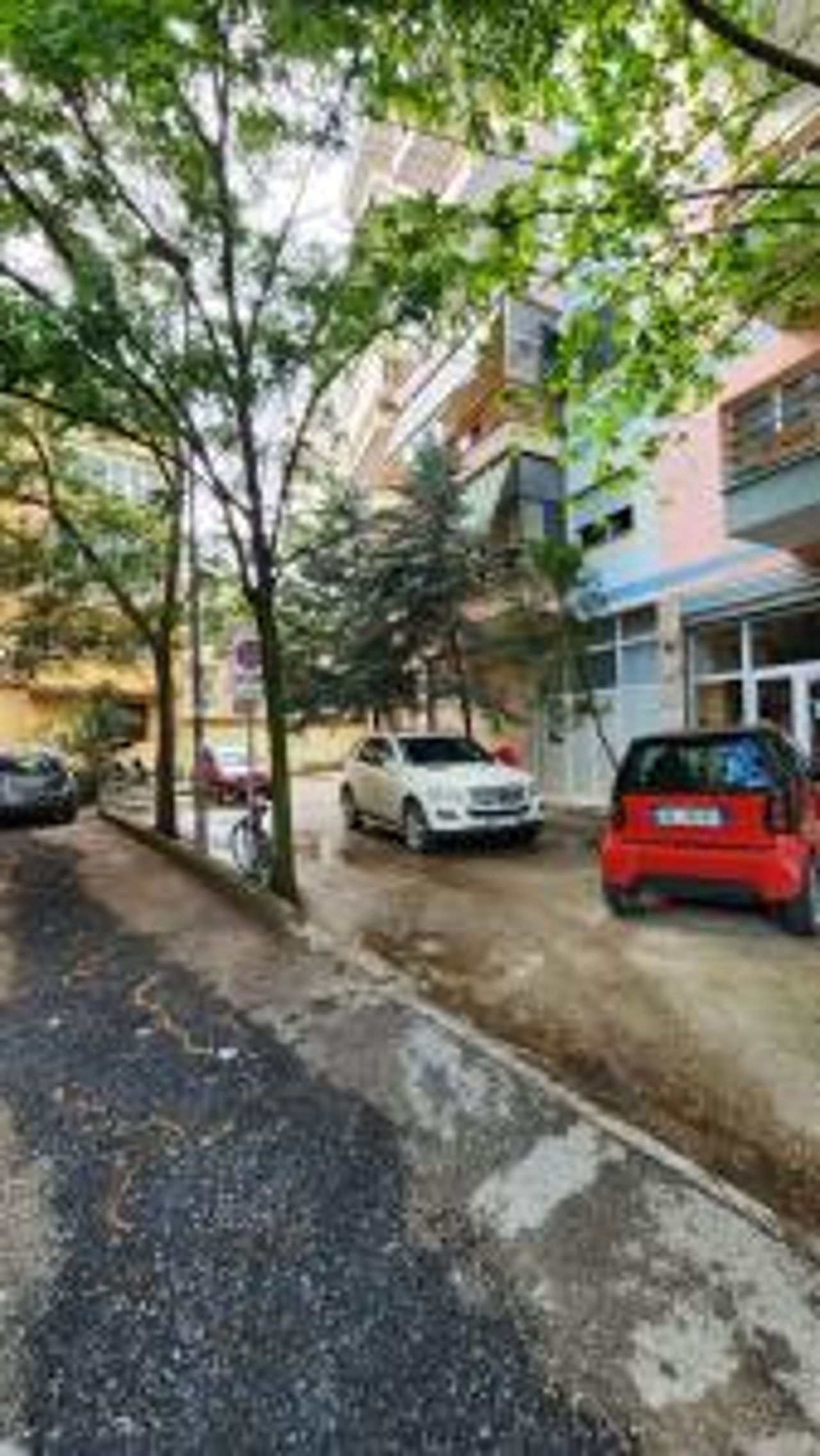 Orange Apartment