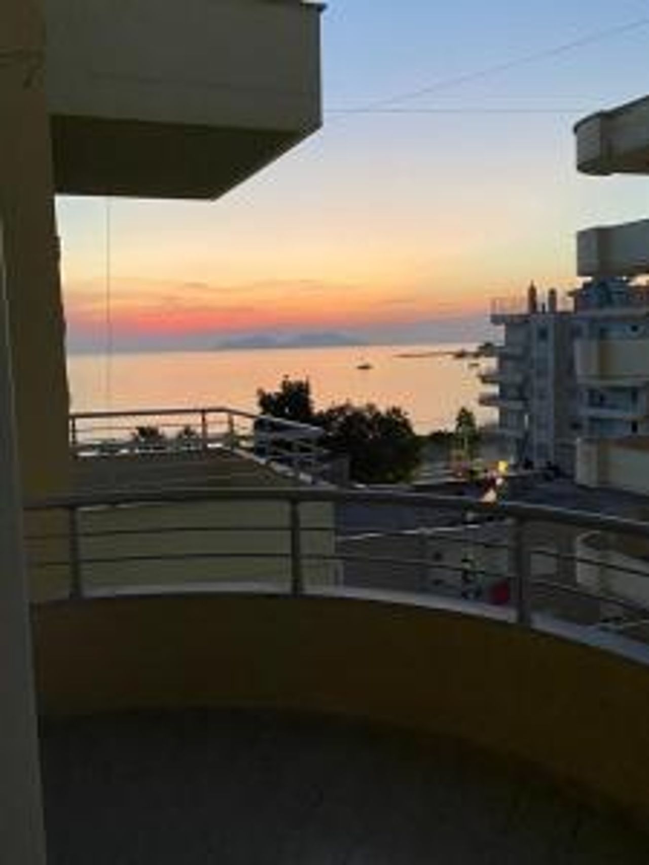 A & J Apartment