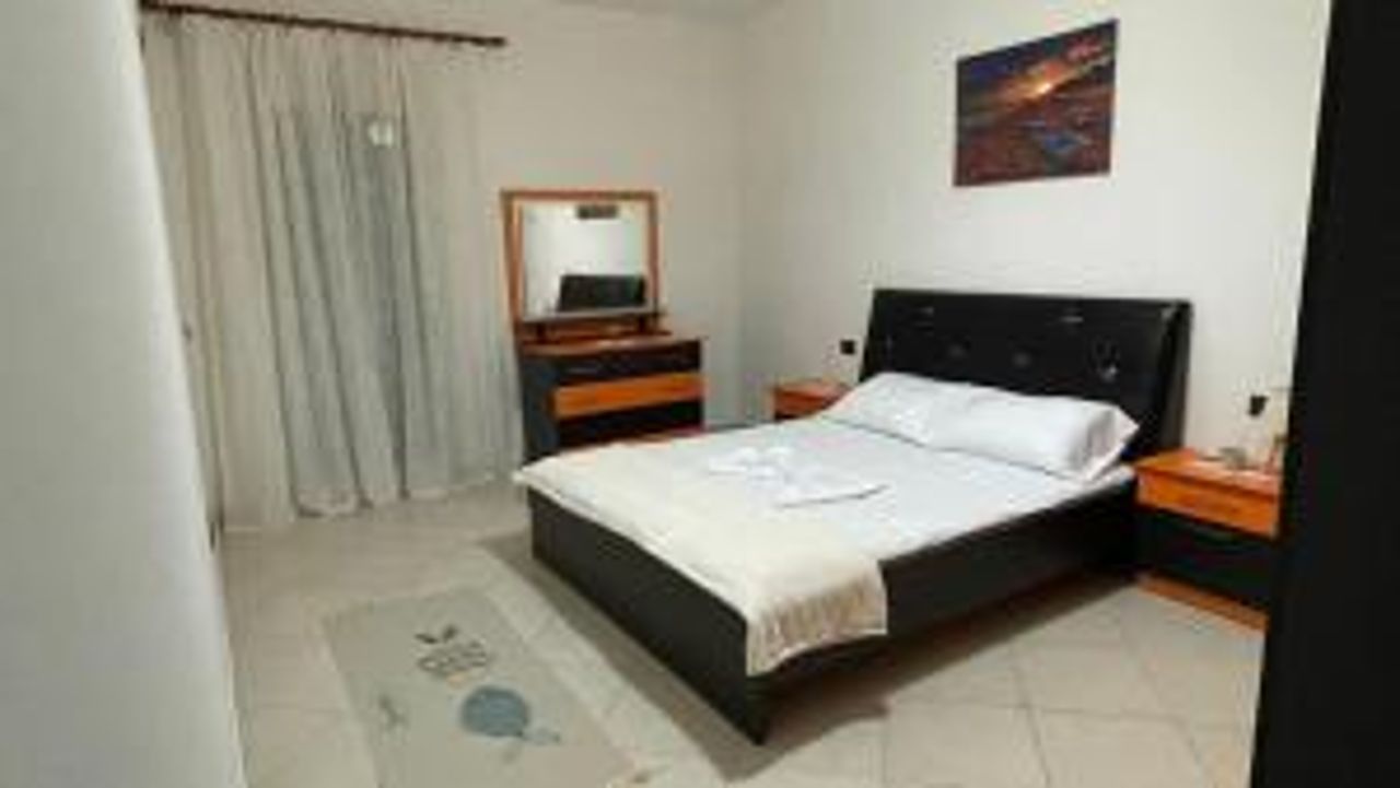 A & J Apartment