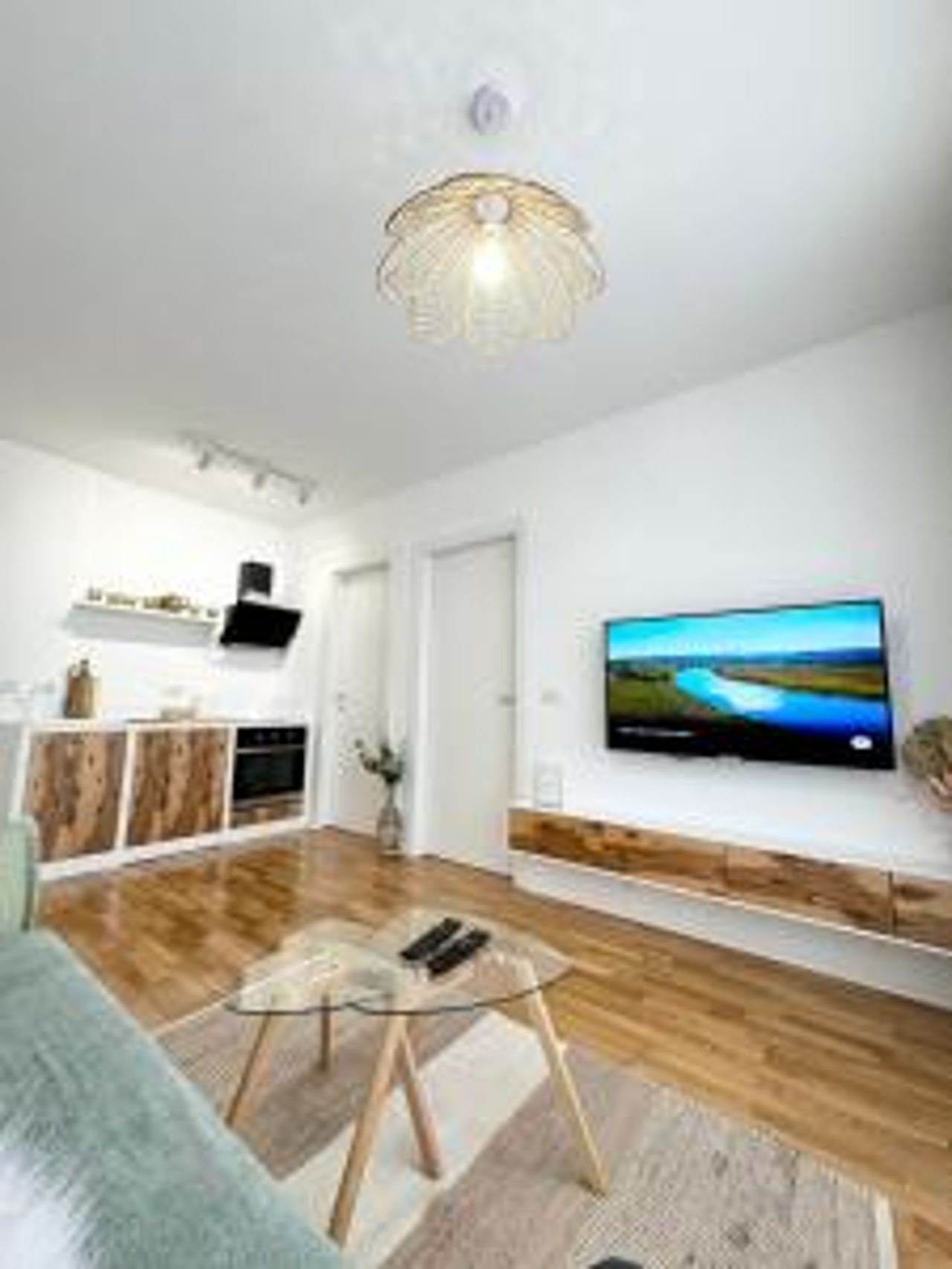 Green Terrace Apartment 8