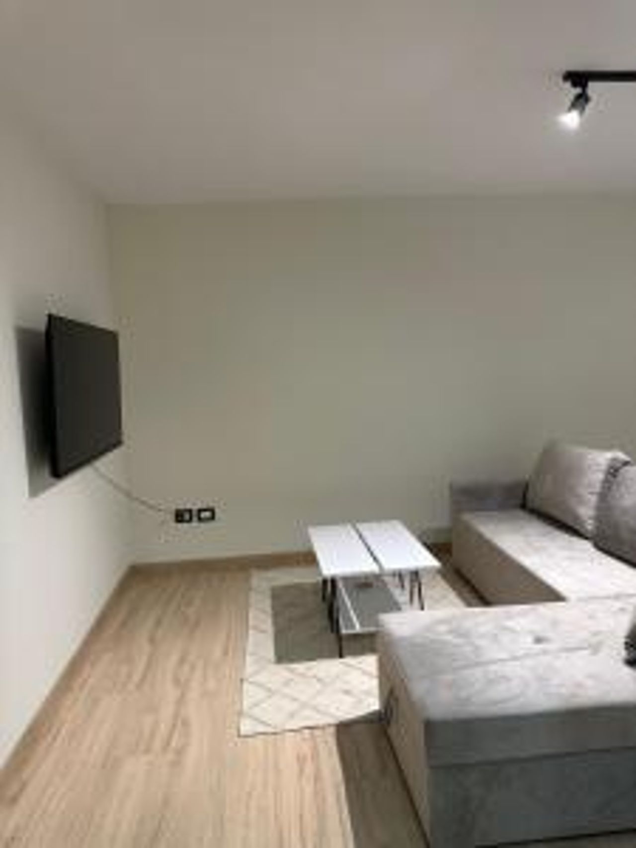 White apartment, in the center of Tirana