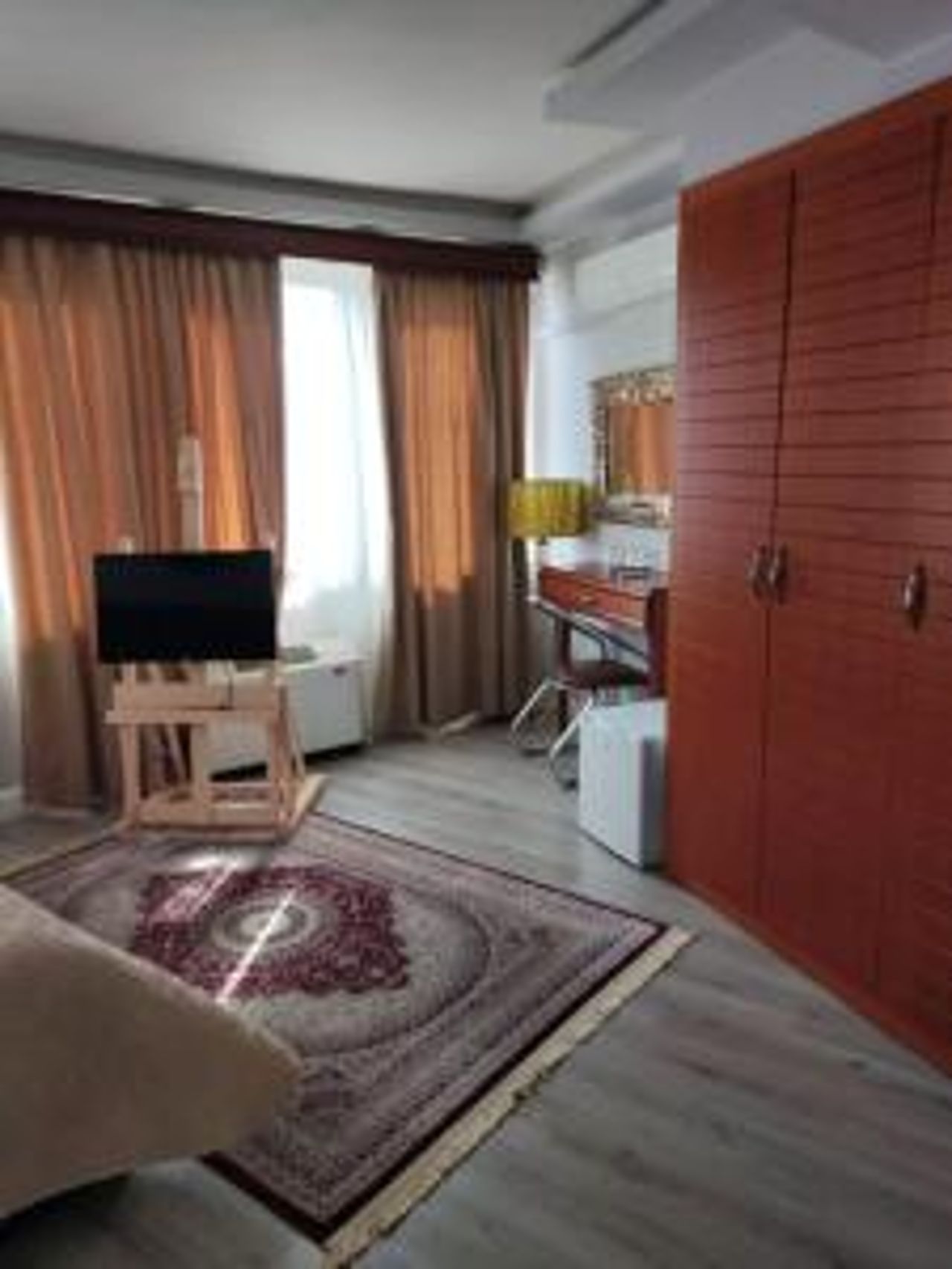 Hotel Blue Eye