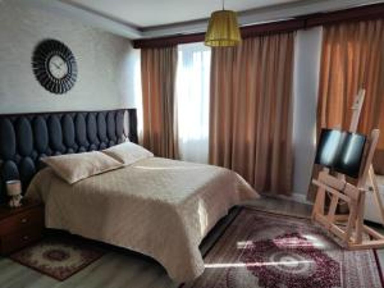 Hotel Blue Eye