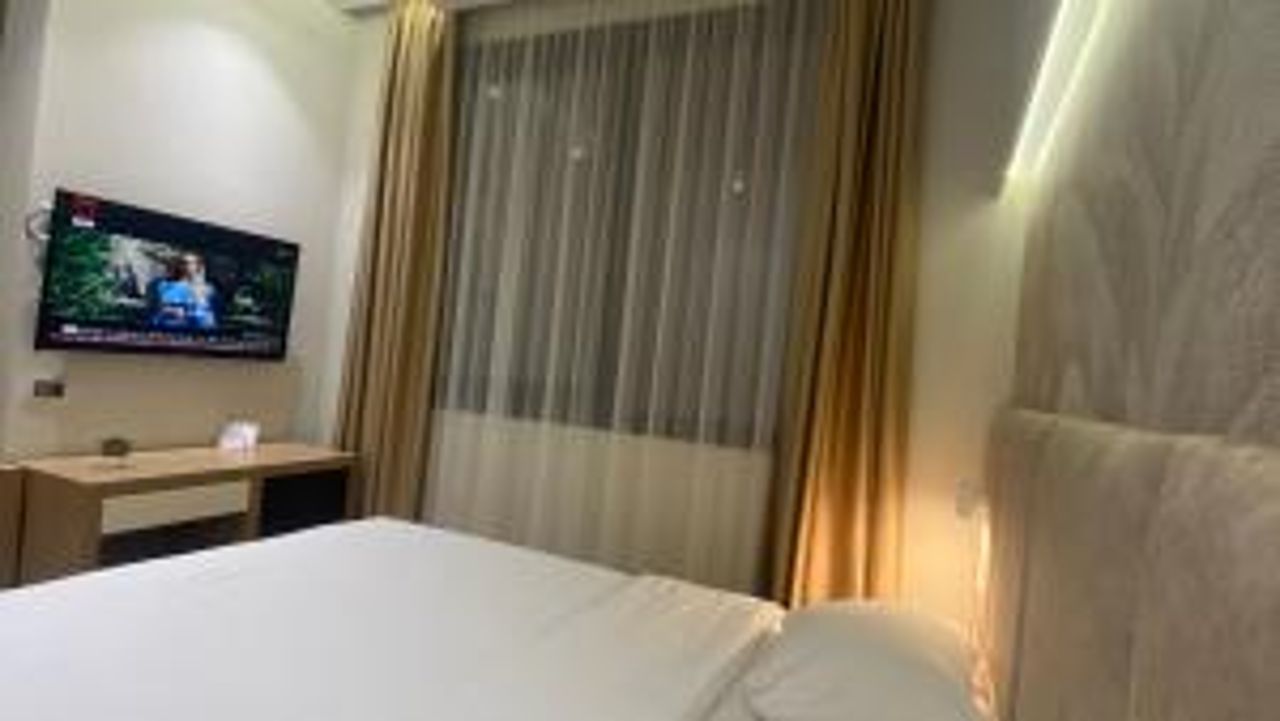Marina Premium Hotel- Residences