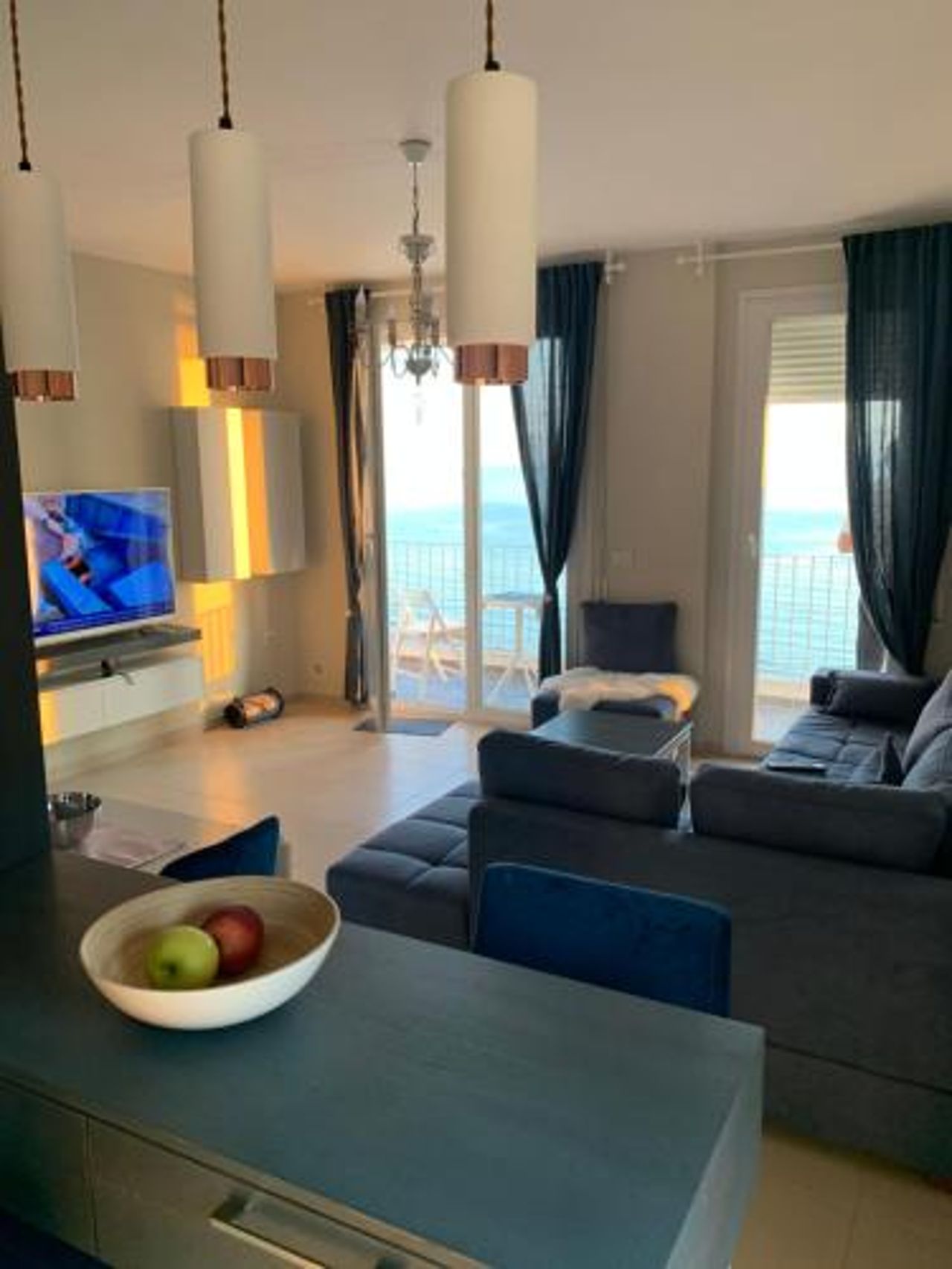 viki sea view apartment
