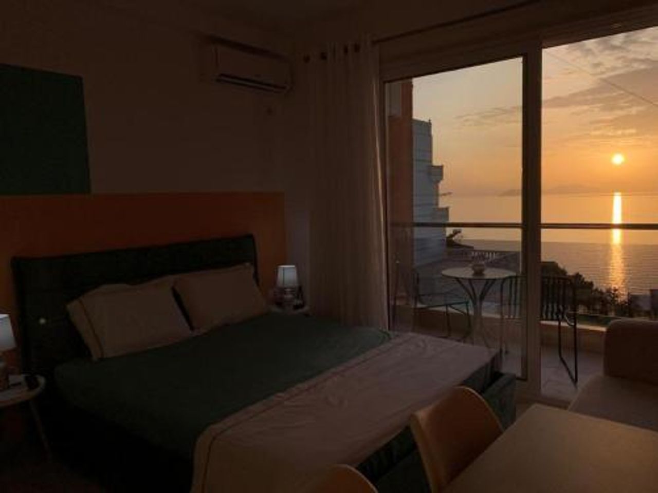 Apartamento carino , ospitabile , e acogliente