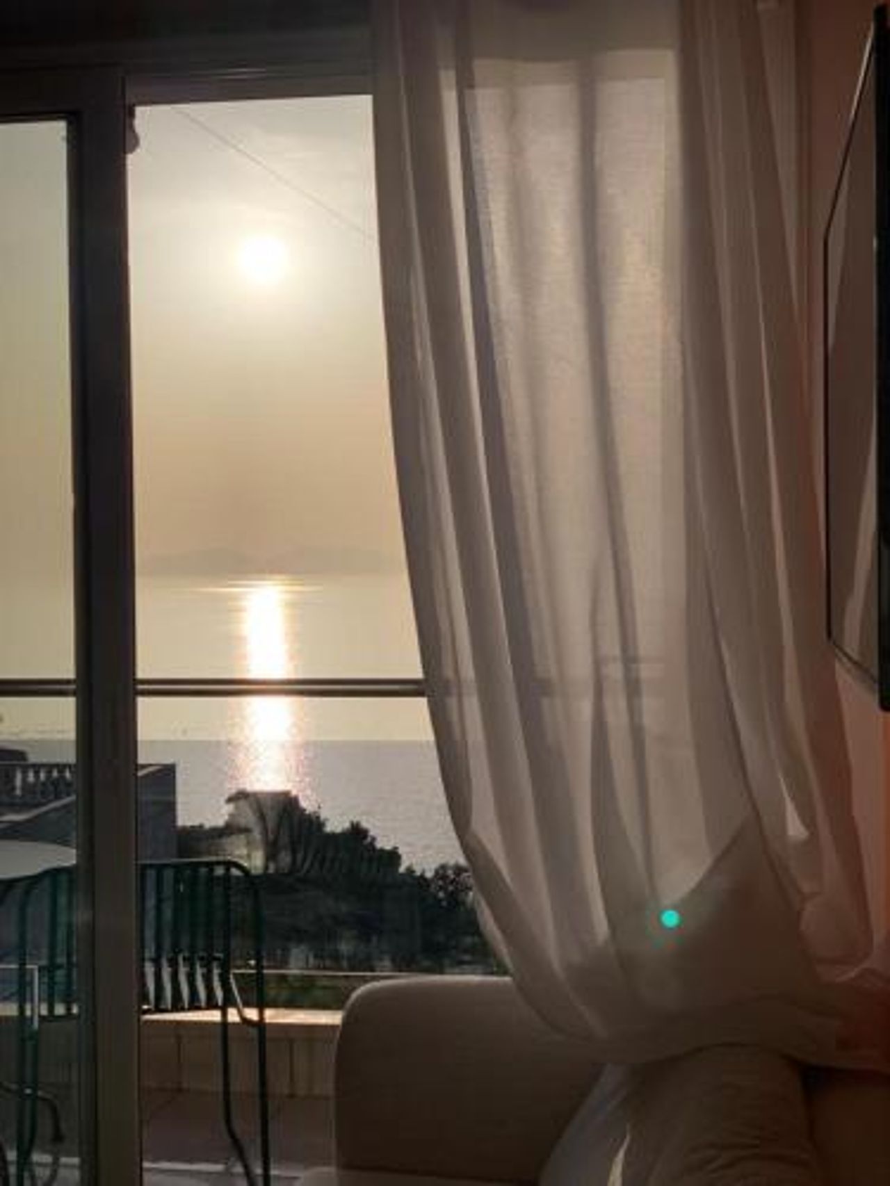 Apartamento carino , ospitabile , e acogliente