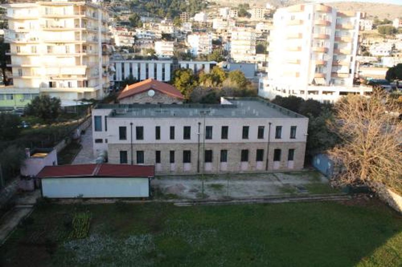 Saranda Apartment B