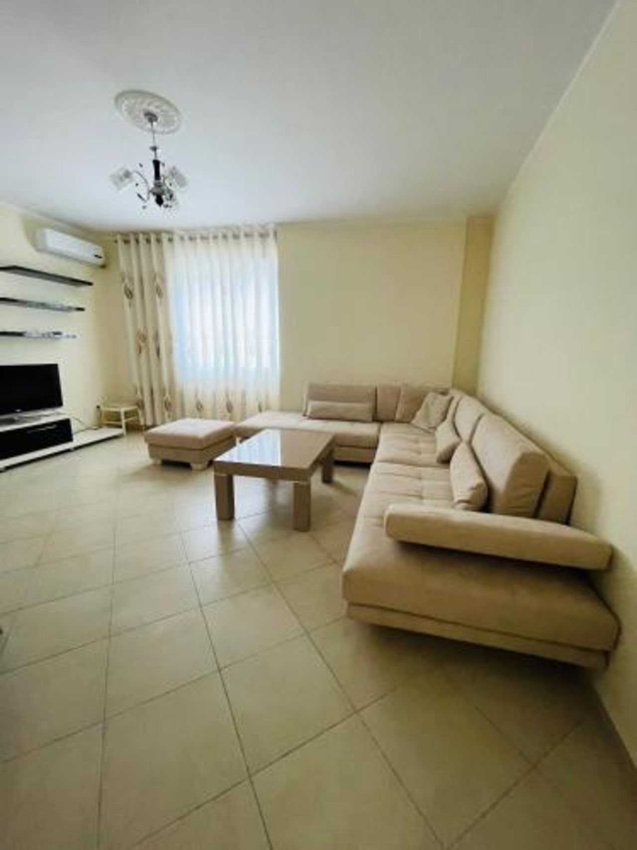 Beach House Shengjin