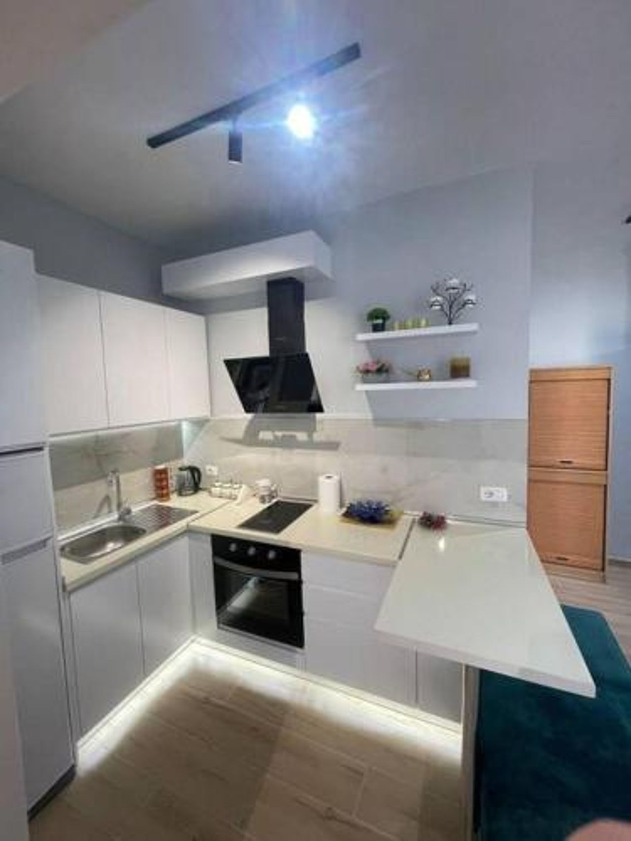Prime location & Classy flat