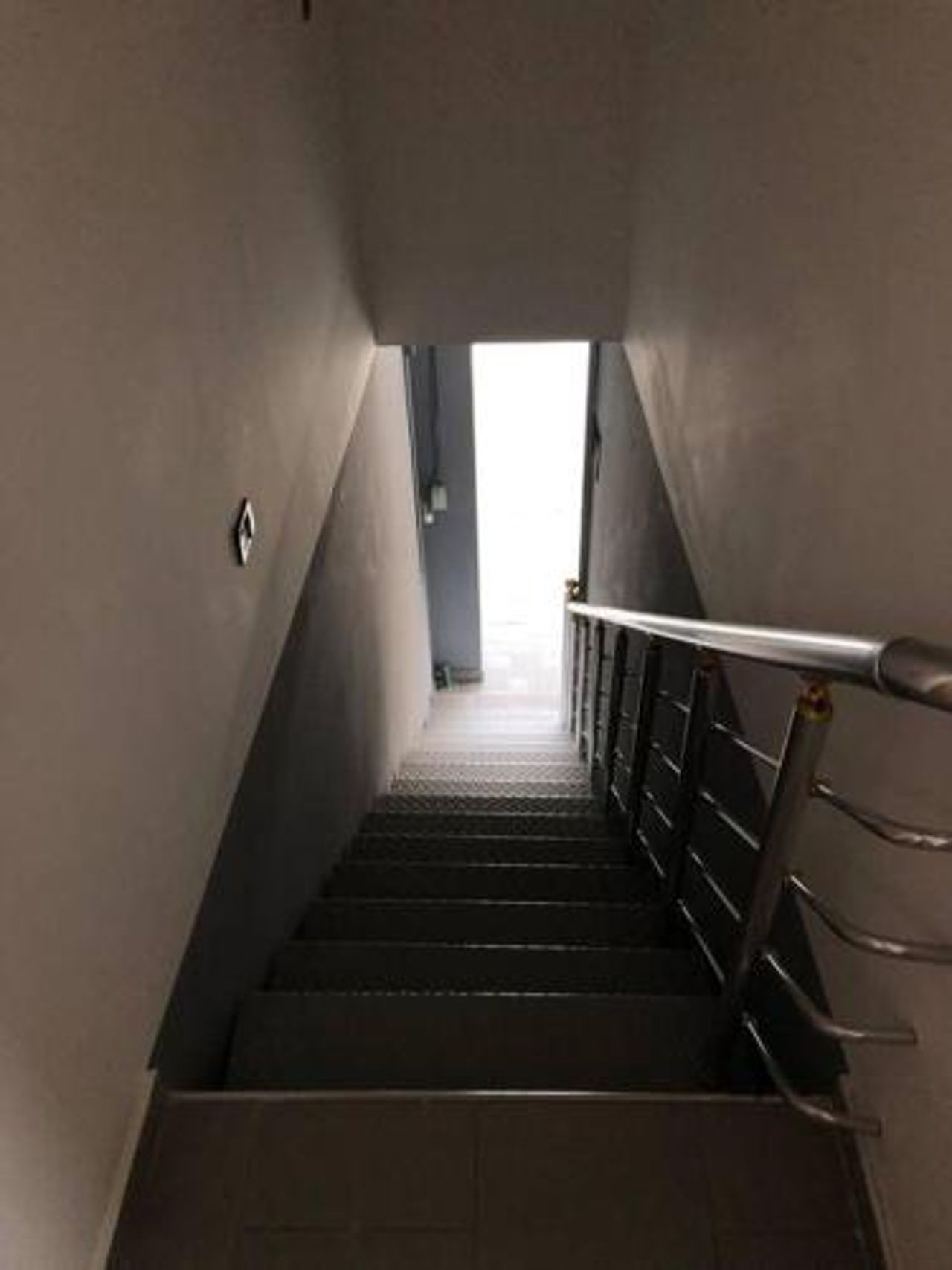 Roni’s apartment