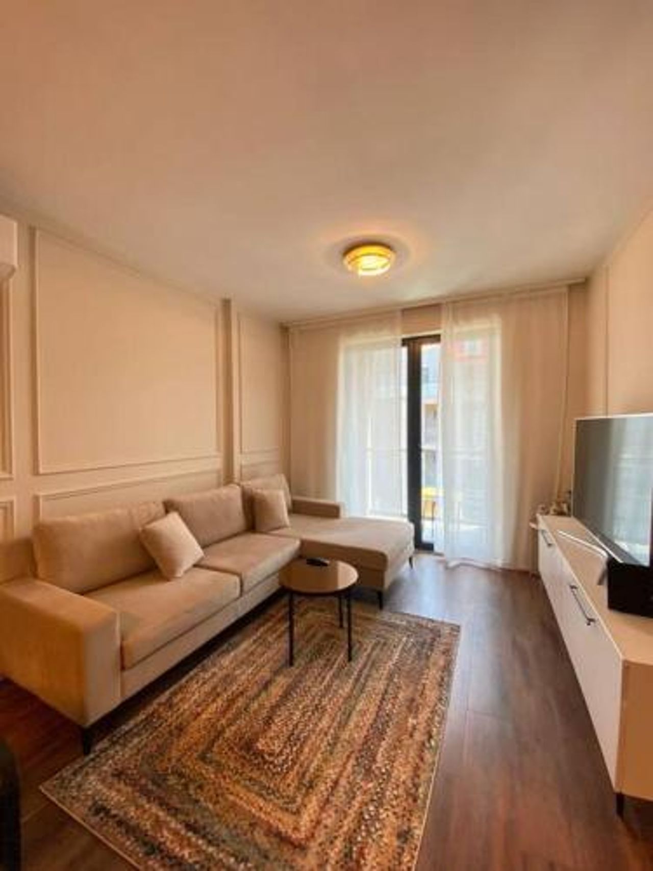 Ilirjan apartment