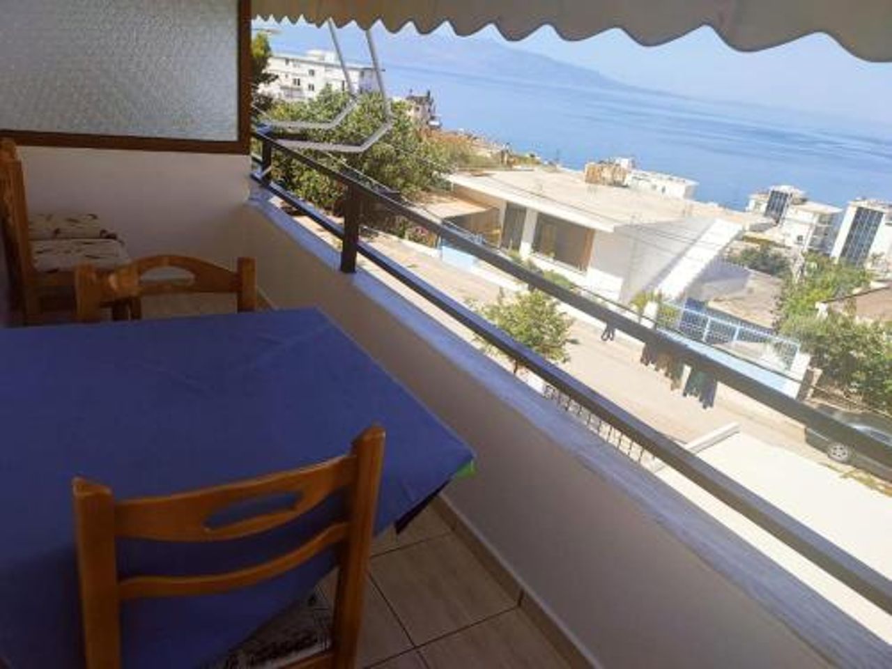 Apartment with sea view