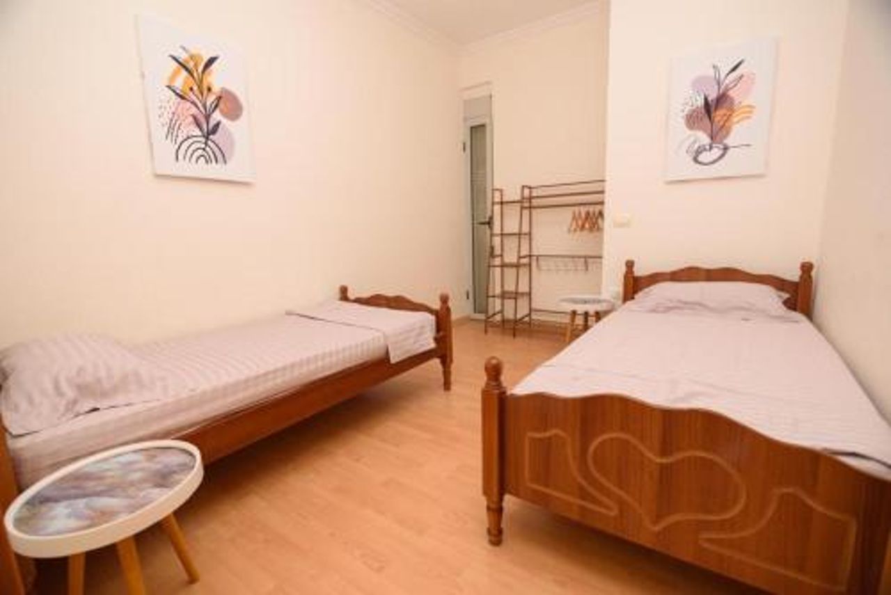 Indrit’s apt