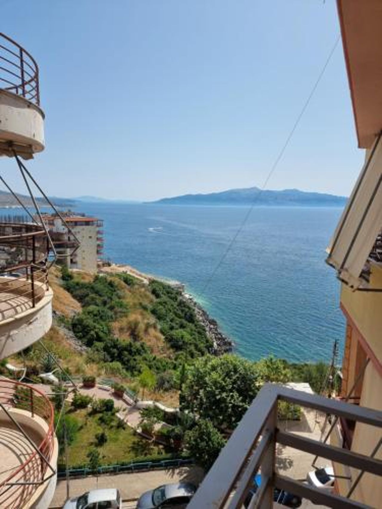 Meltin apartments