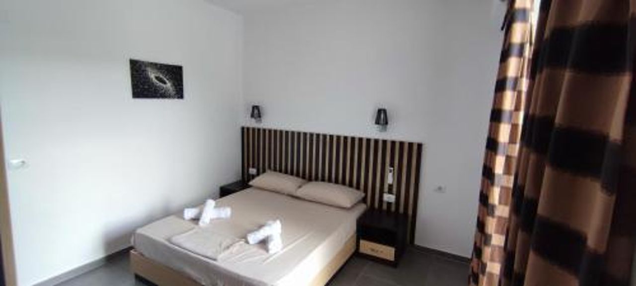 Aleks Holiday Rooms