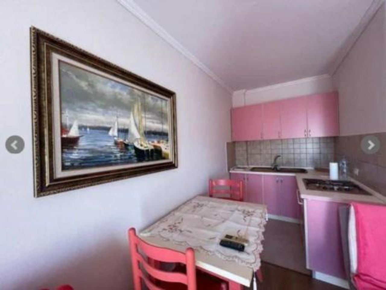 Airy, sunny & bright apartment in Golem