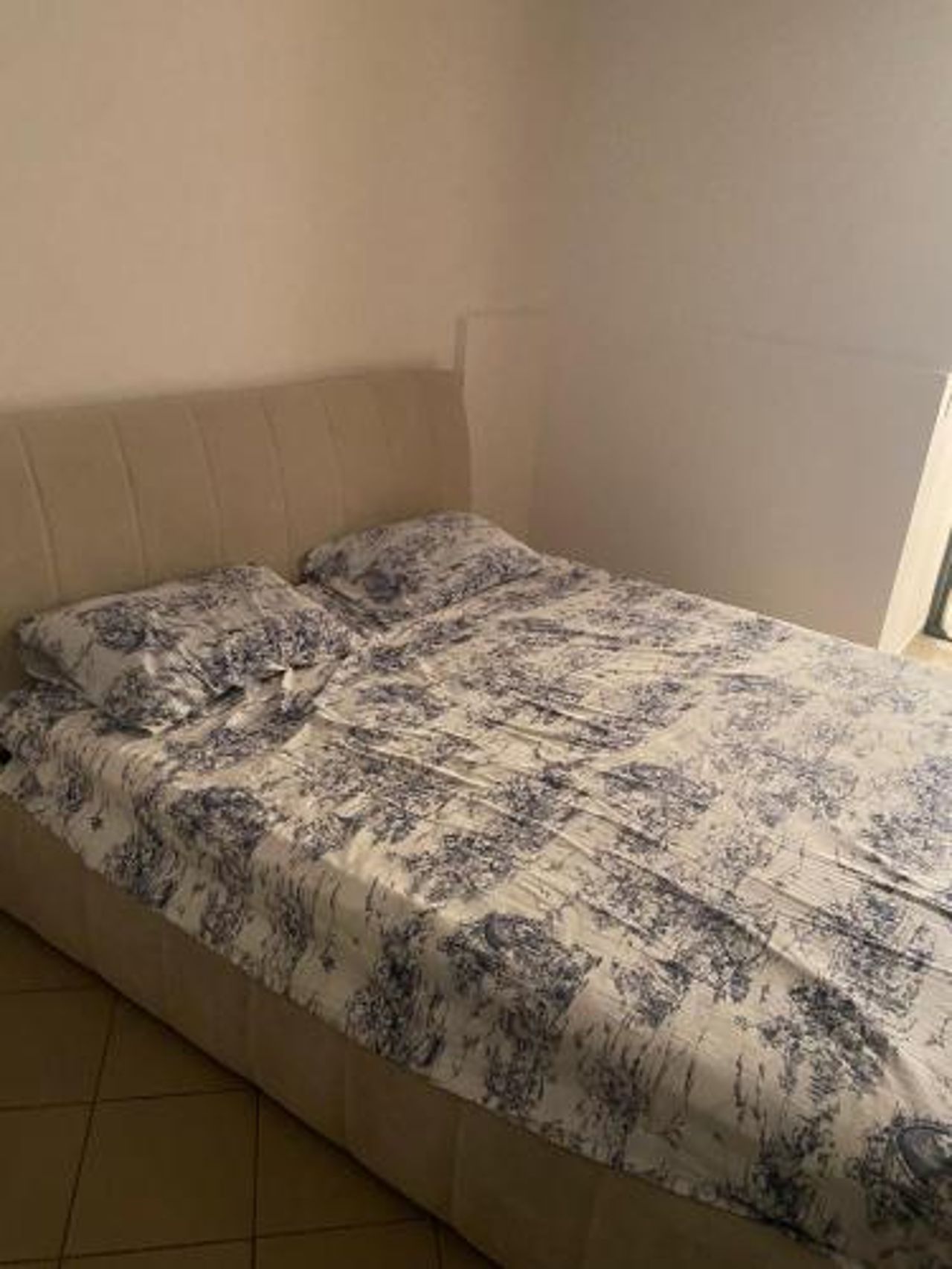 Globe apartement
