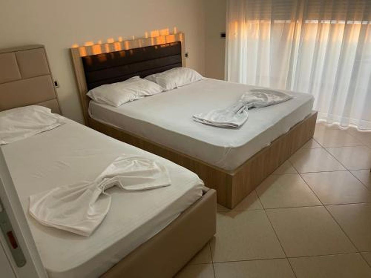 AKE Twin Apartments