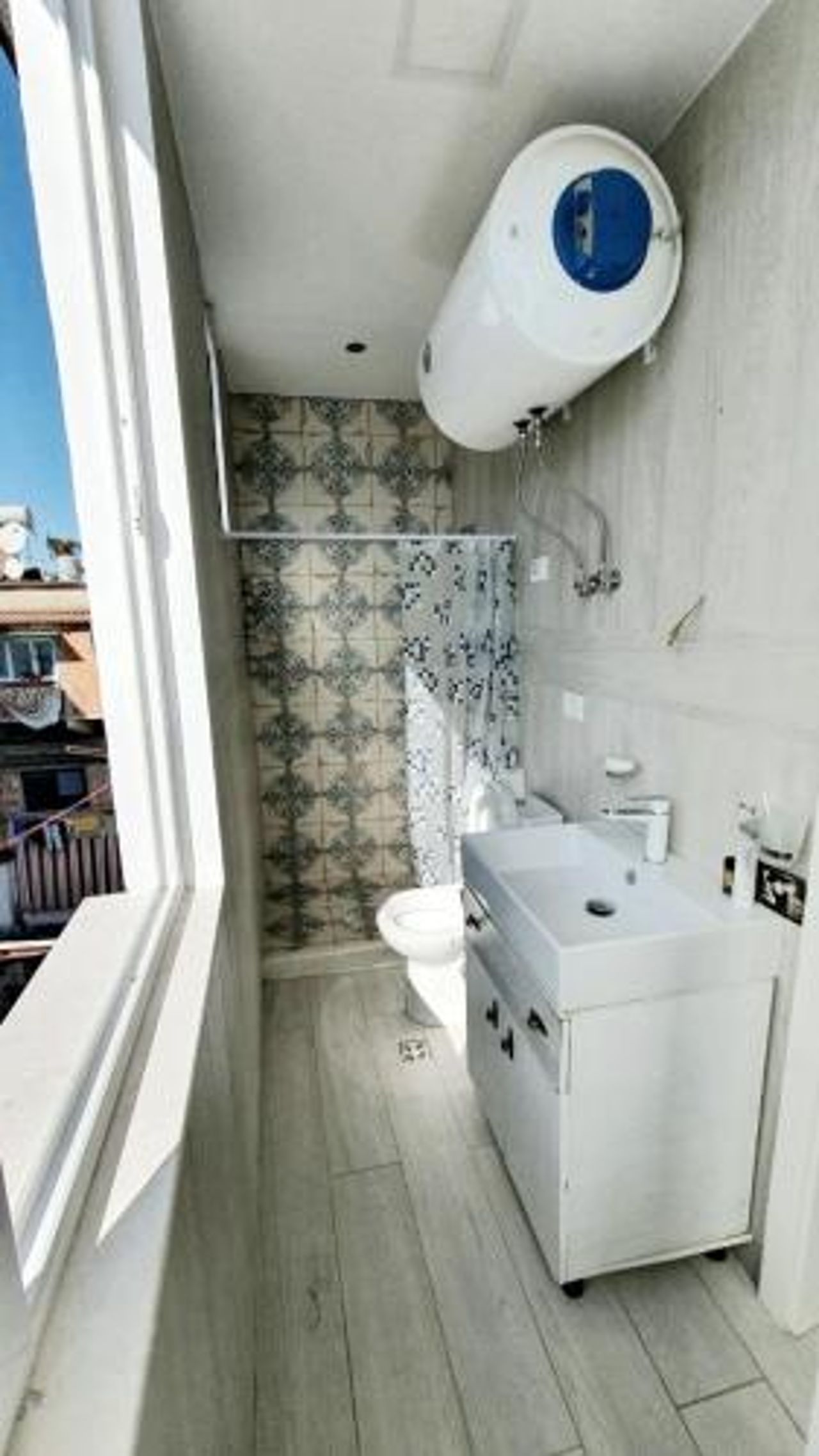 central apartment