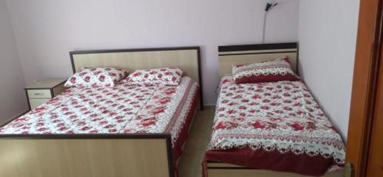 gjiri lalzit home